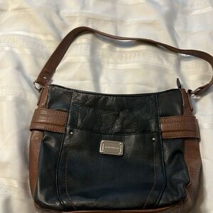 Stone Mountain Shoulder Bag